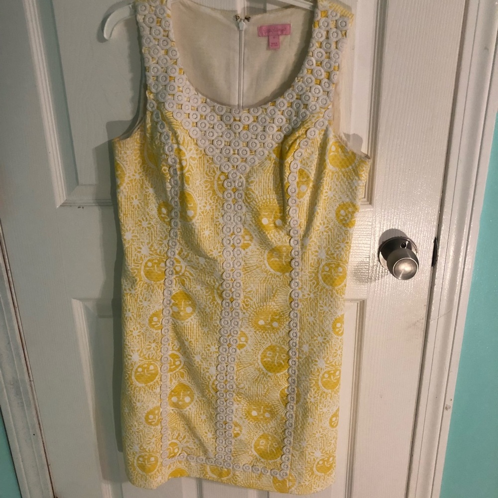 Lilly Pulitzer size 8 dress in euc!